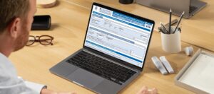 La calidad del operating agreement no depende del estado, sino de cómo lo redactes tú o tu asesor. Sin embargo, Delaware, Wyoming y Florida son populares porque ofrecen entornos favorables para empresas extranjeras. Cada uno tiene ventajas fiscales, de privacidad o costos distintos, por lo que elige en función de tu estrategia y consulta con un profesional.